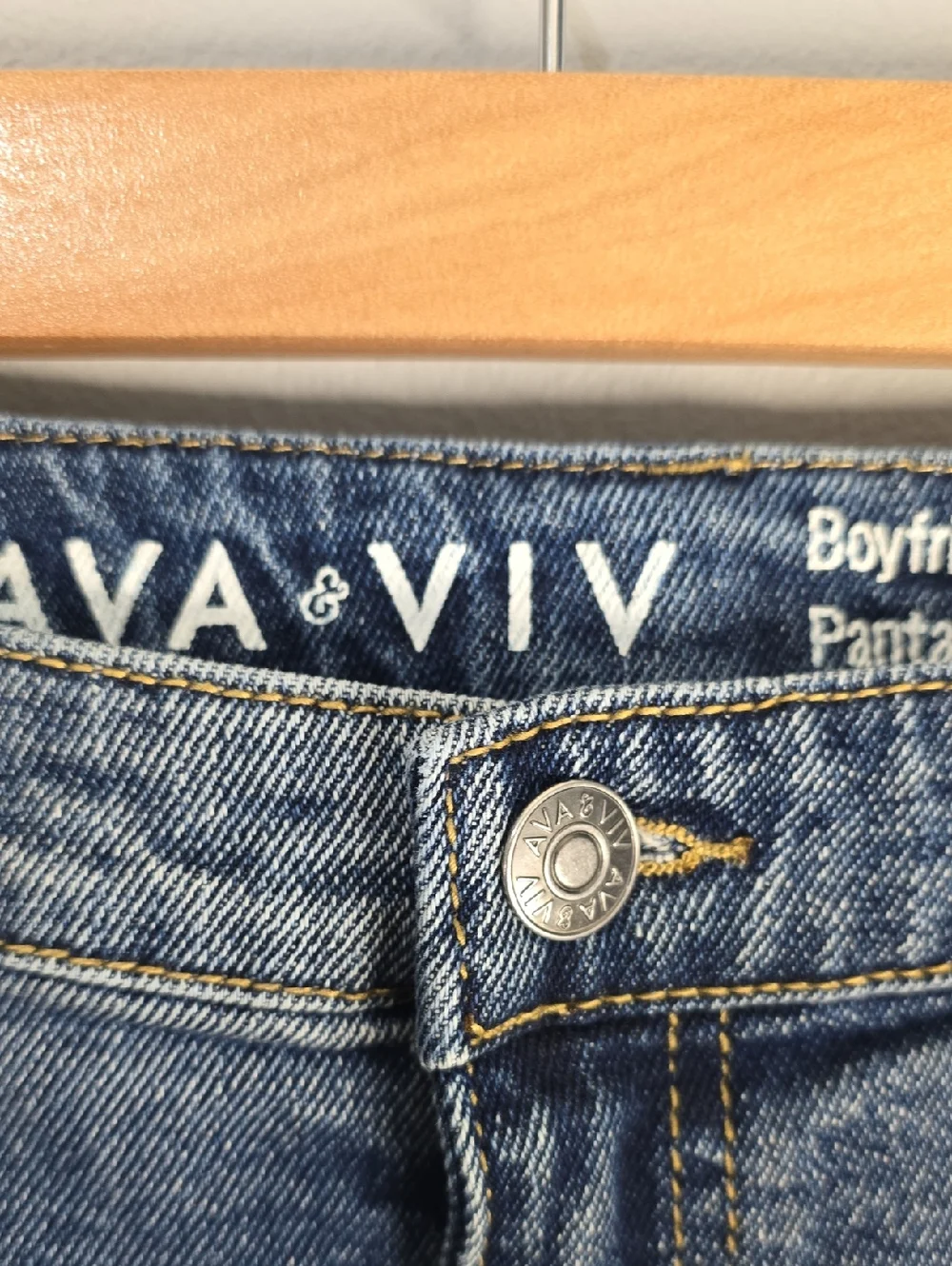 Ava & Viv Jeans Women's Size 14 Wide 14W Blue Boyfriend Crop Denim Jean